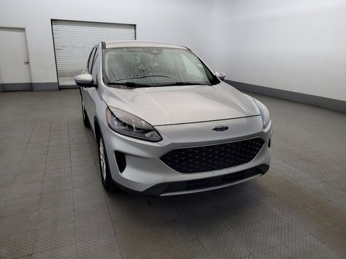 Used 2020 Ford Escape SE FWD image 14