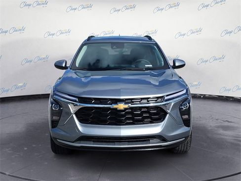New 2026 Chevrolet Trax LT w/ Driver Confidence Package image 8