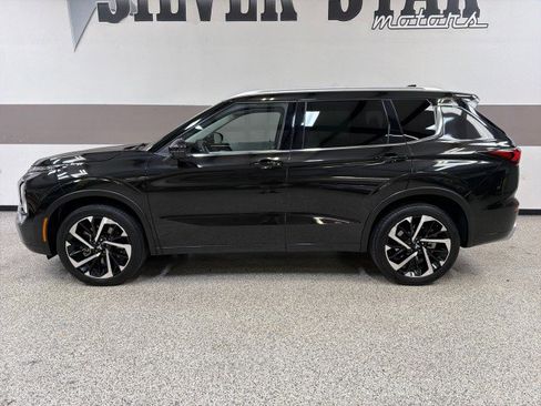Used 2022 Mitsubishi Outlander SEL image 5