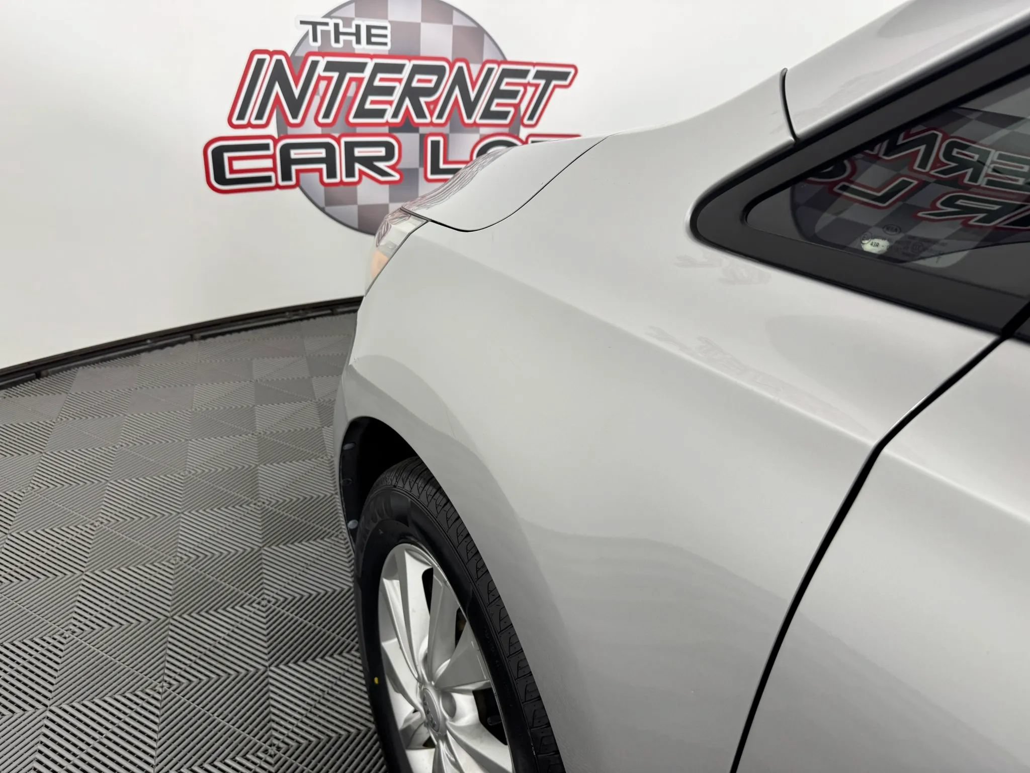 Used 2017 Kia Sedona LX w/ LX Essentials Premium Package FWD image 23