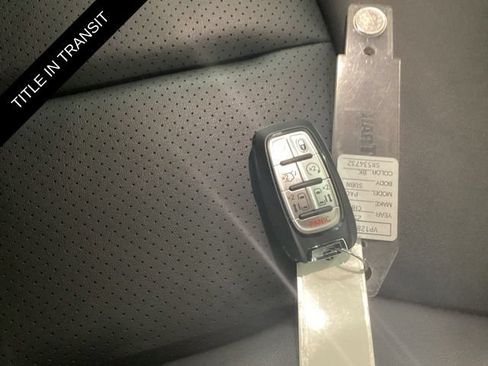 Used 2025 Chrysler Pacifica Select AWD/4WD image 27