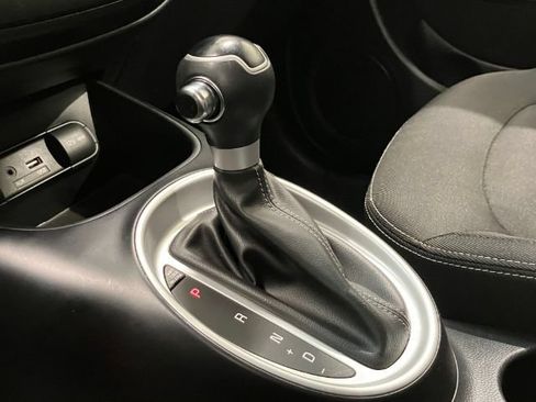 Used 2018 Kia Soul + FWD image 45