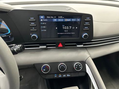 New 2026 Hyundai Elantra SE image 26