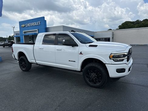 Used 2020 RAM 2500 Laramie AWD/4WD image 1