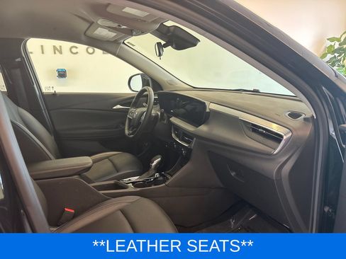 Used 2025 Buick Encore GX Sport Touring FWD image 8