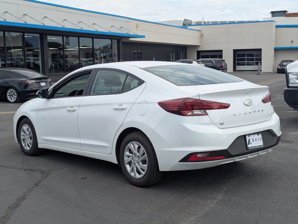 Used 2019 Hyundai Elantra SE w/ Cargo Package FWD image 6