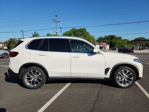 Certified 2025 BMW X5 xDrive40i w/ Premium Package AWD/4WD image 7
