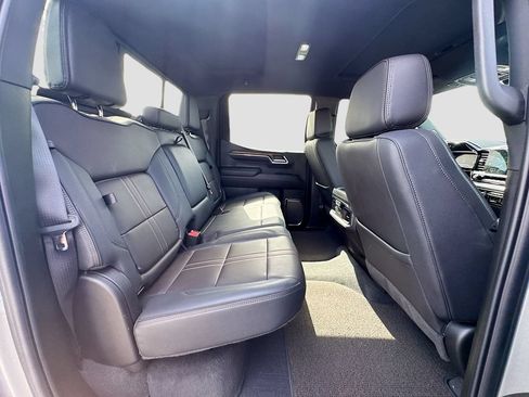 Used 2024 Chevrolet Silverado 1500 High Country RWD image 31
