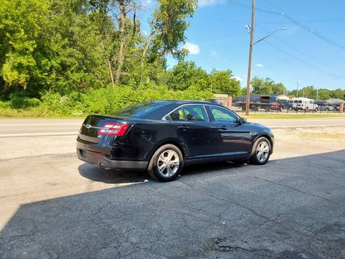 Used 2016 Ford Taurus SEL w/ Equipment Group 201A AWD/4WD image 6