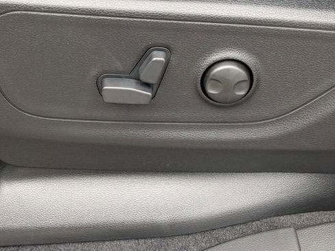 New 2026 RAM 1500 2WD Crew Cab image 12