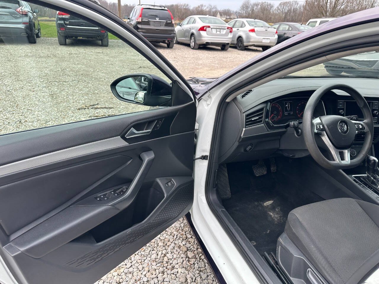 Used 2019 Volkswagen Jetta SE FWD image 9