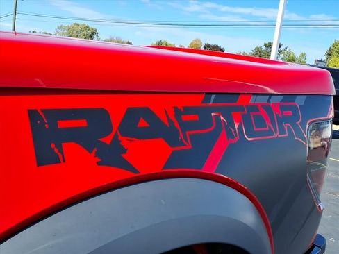 Used 2014 Ford F150 Raptor w/ Exterior Graphics Package image 10