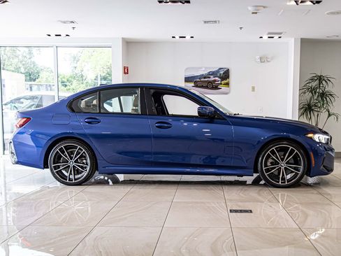 Used 2023 BMW 330i xDrive Sedan w/ M Sport Package AWD/4WD image 9