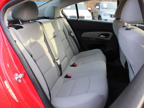 Used 2016 Chevrolet Cruze LT image 27