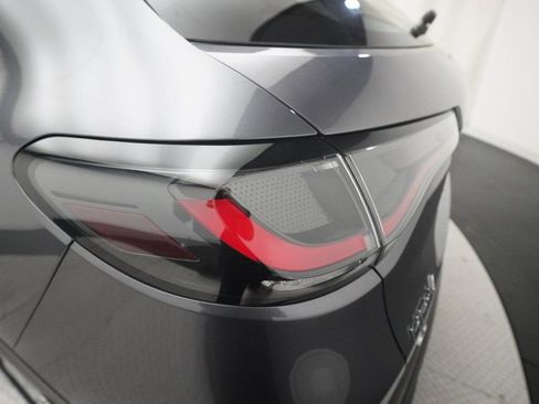 Used 2023 Honda HR-V LX image 31