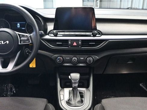 Used 2023 Kia Forte LXS w/ LXS Technology Package FWD image 11