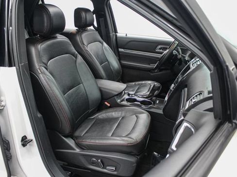 Used 2017 Ford Explorer Sport w/ Equipment Group 401A AWD/4WD image 25