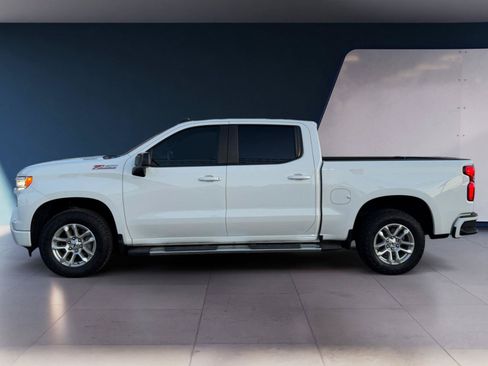 Used 2024 Chevrolet Silverado 1500 RST w/ Z71 Off-Road Package AWD/4WD image 2