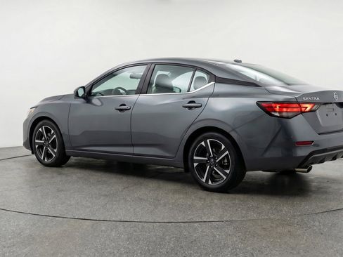 Used 2025 Nissan Sentra SV FWD image 6