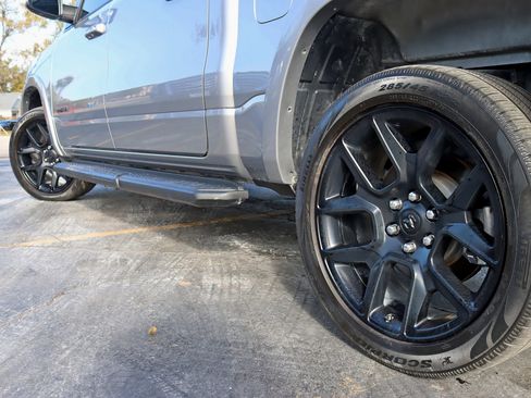 Used 2022 RAM 1500 Laramie image 13