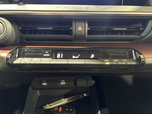 New 2026 Toyota Prius Plug-In Hybrid image 20