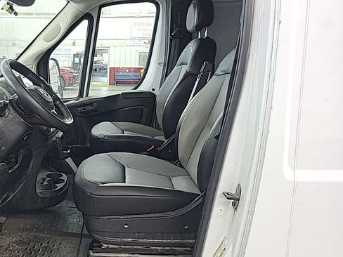 Used 2023 RAM ProMaster 2500 FWD image 5