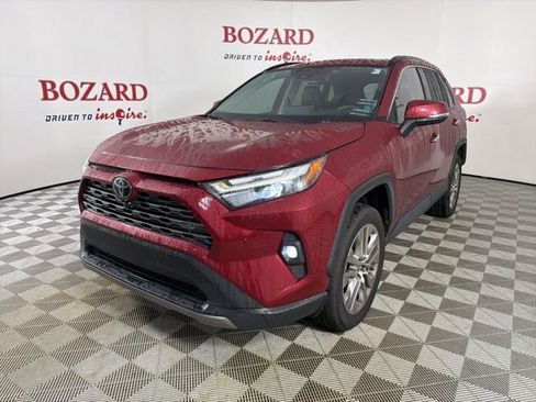 Used 2022 Toyota RAV4 Limited image 4