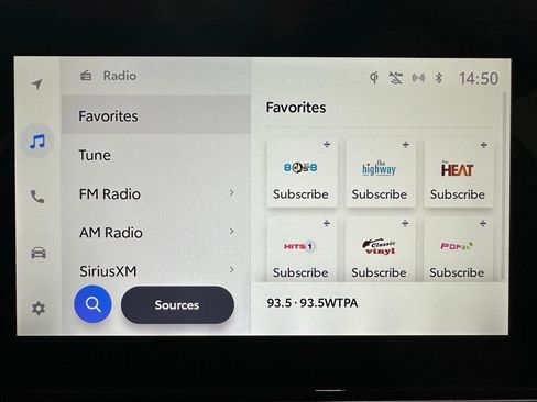 Used 2025 Toyota Camry LE image 27