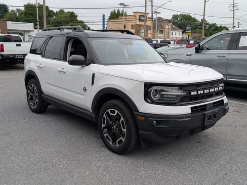 Used 2022 Ford Bronco Sport Outer Banks w/ Tech Package AWD/4WD image 7