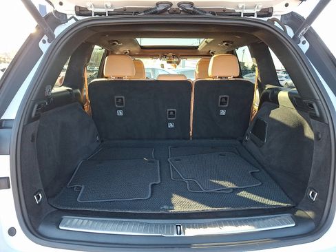 Used 2023 Jeep Grand Cherokee Summit image 32