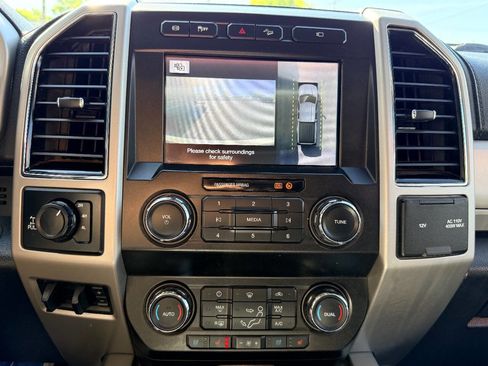 Used 2019 Ford F250 Lariat w/ Lariat Ultimate Package image 28