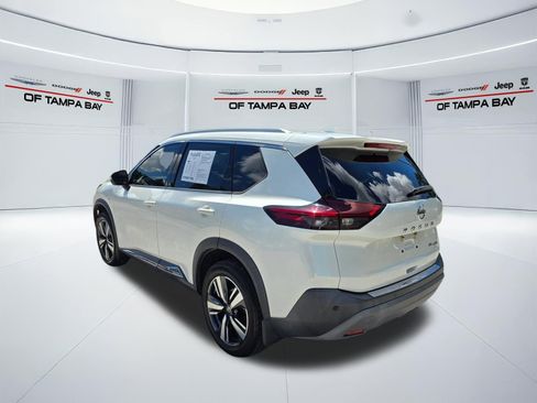 Used 2021 Nissan Rogue SL AWD/4WD image 4