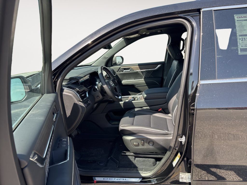 New 2026 GMC Acadia Denali w/ Super Cruise Package AWD/4WD image 38