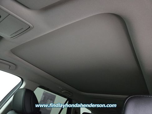 Certified 2025 Honda Pilot Touring image 13