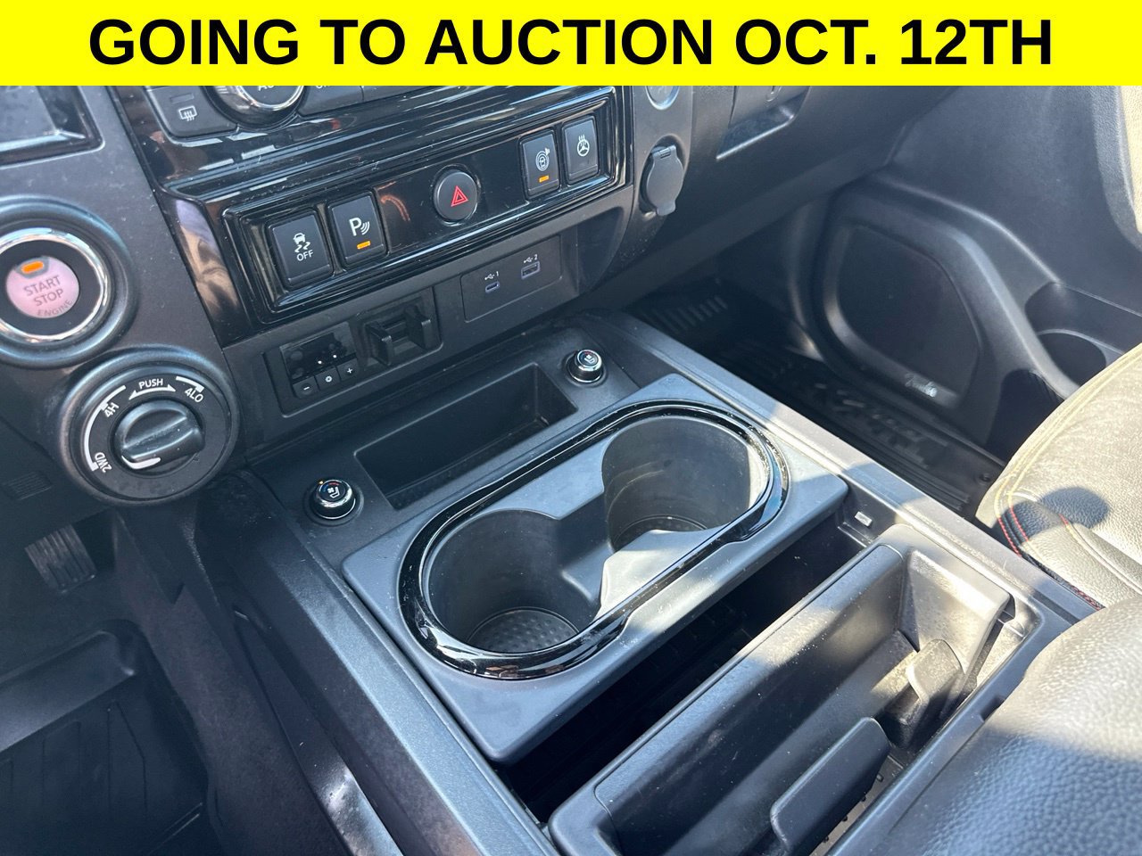 Used 2024 Nissan Titan PRO-4X w/ Pro-4x Convenience Package AWD/4WD image 28