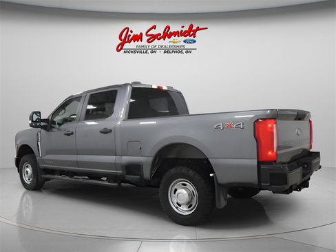 Used 2024 Ford F350 XL image 4