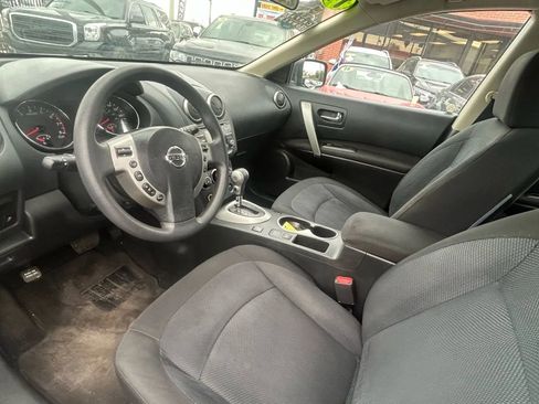 Used 2014 Nissan Rogue S w/ Convenience Package FWD image 9