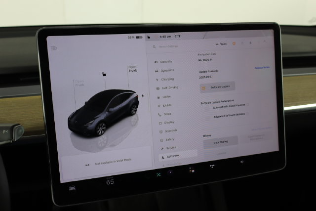 Used 2023 Tesla Model Y 2WD image 35