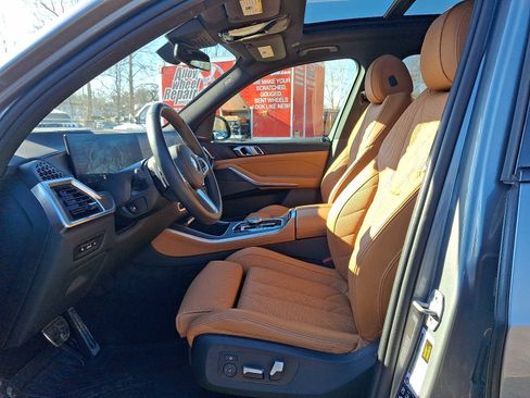 Certified 2025 BMW X5 xDrive40i w/ M Sport Package image 13