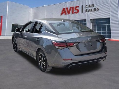 Used 2025 Nissan Sentra SV FWD image 9