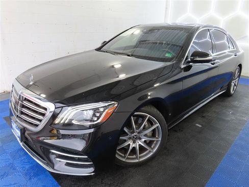 Used 2018 Mercedes-Benz S 560 Sedan image 4