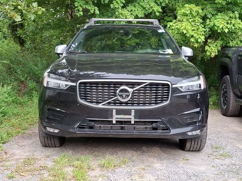 Used 2018 Volvo XC60 T6 R-Design w/ Convenience Package AWD/4WD image 3
