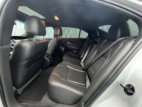 Used 2019 Ford Taurus Limited image 22