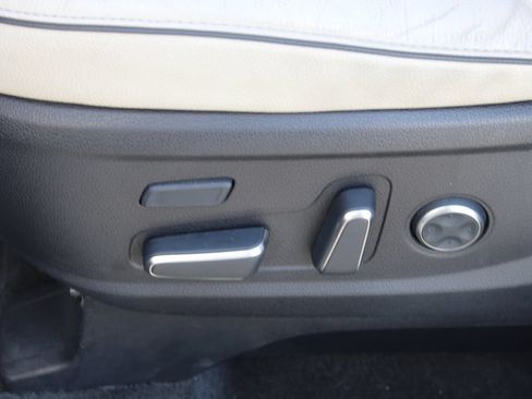 Used 2023 Hyundai Palisade Limited w/ Cargo Package FWD image 14