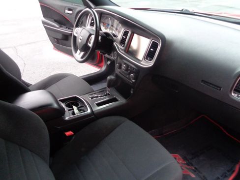 Used 2014 Dodge Charger R/T w/ Blacktop Package image 11