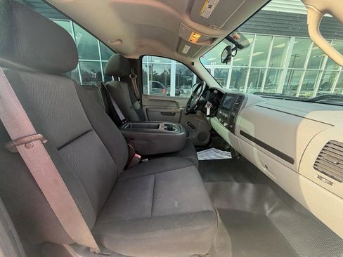 Used 2011 GMC Sierra 1500 W/T RWD image 11