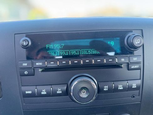 Used 2011 GMC Sierra 1500 W/T image 15