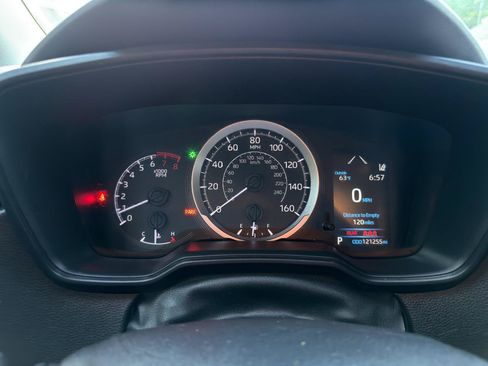 Used 2020 Toyota Corolla LE FWD image 21
