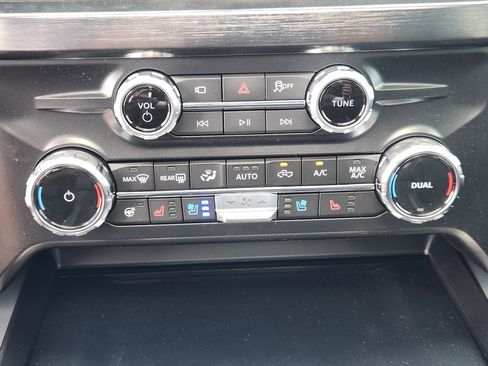 New 2026 Ford F350 Lariat w/ Black Appearance Package AWD/4WD image 13