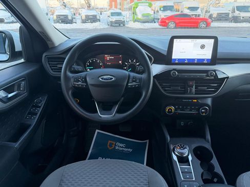 Used 2020 Ford Escape SE image 15